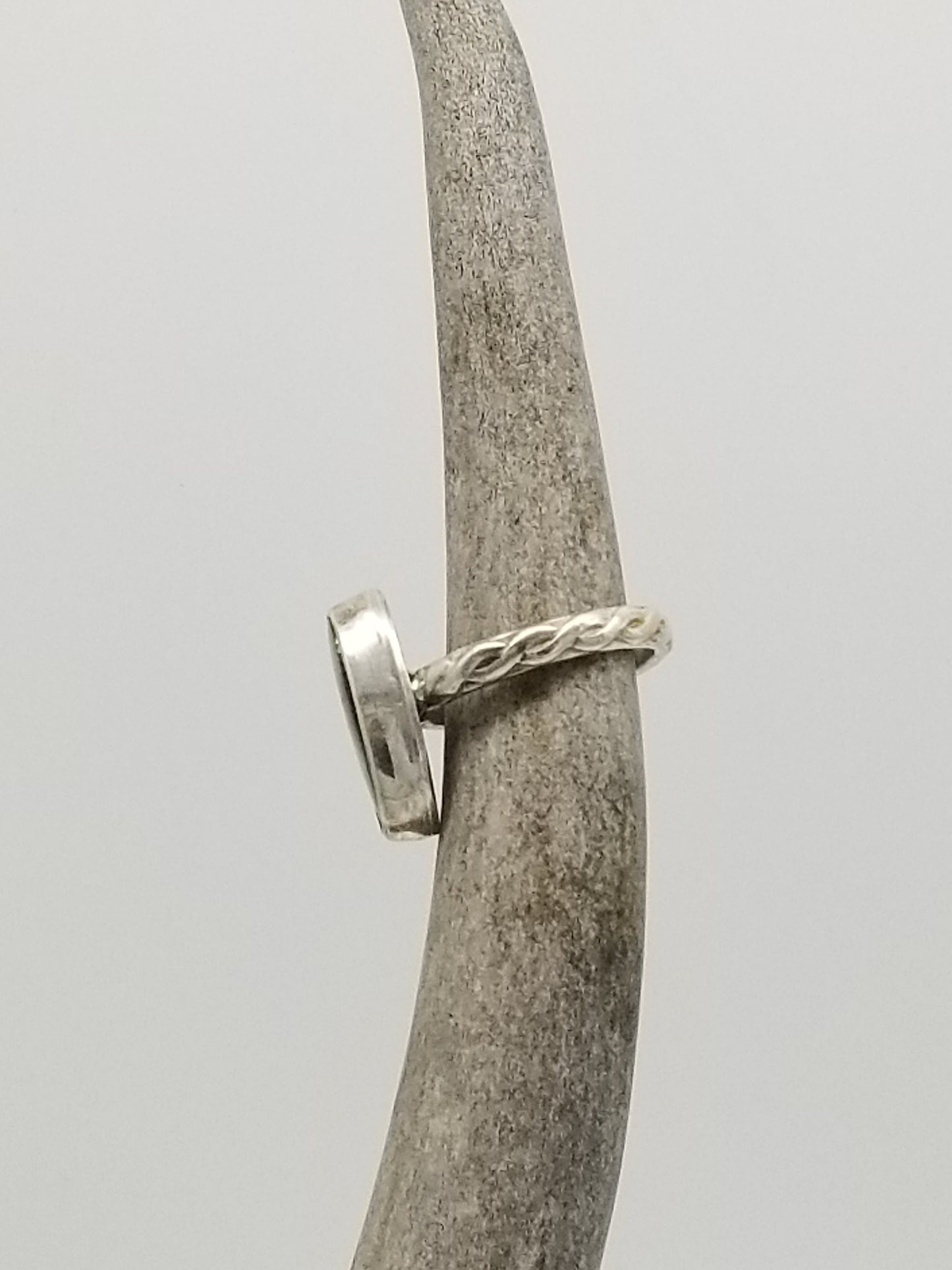 Manassa Mine, Colorado Ring, size 6 R027